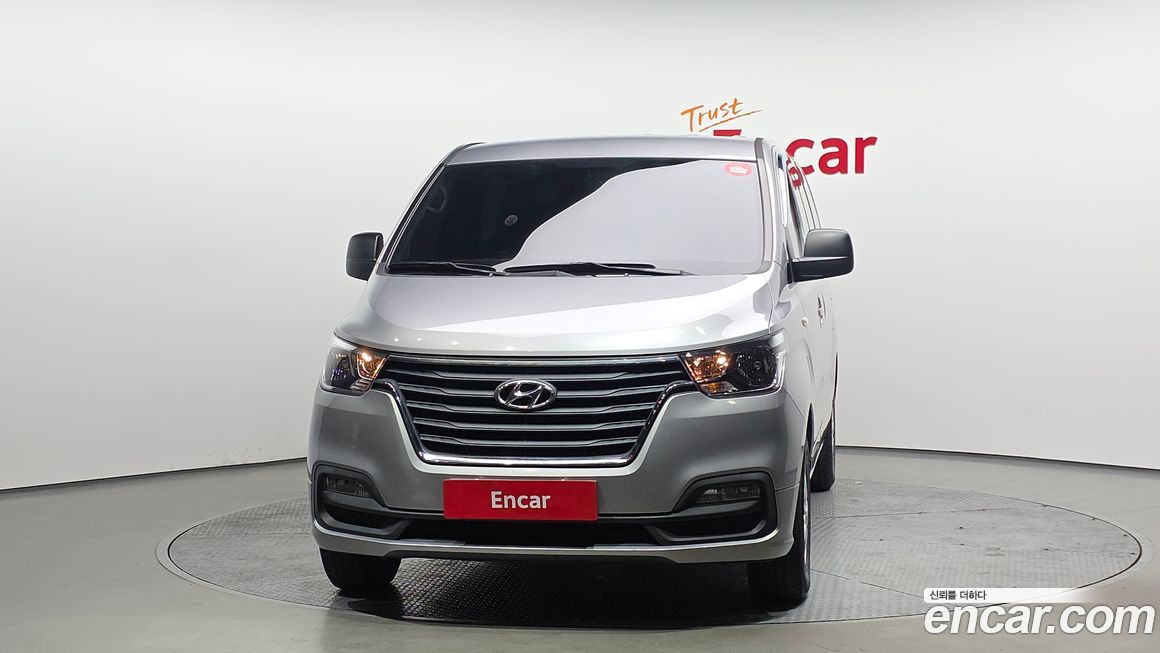 Hyundai Starex 2019