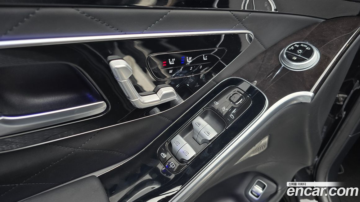 Mercedes-Benz S-Class 2021