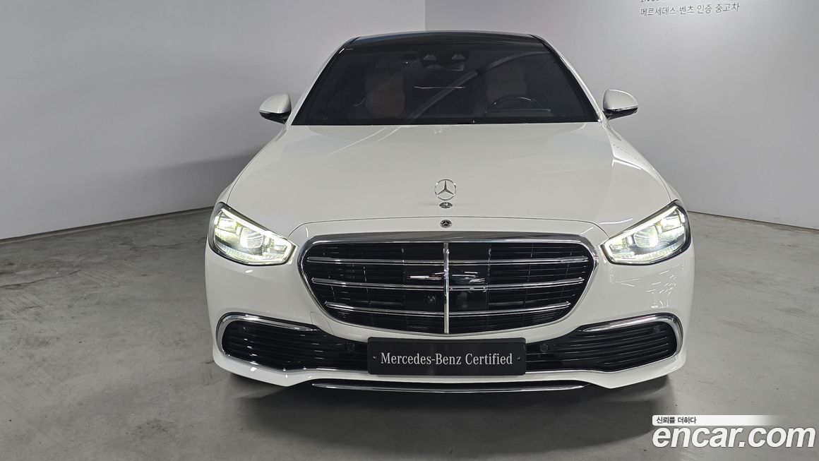 Mercedes-Benz S-Class 2024