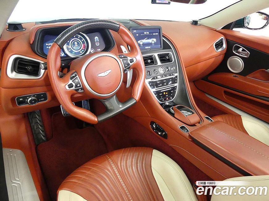 Astonmartin DB11 2023