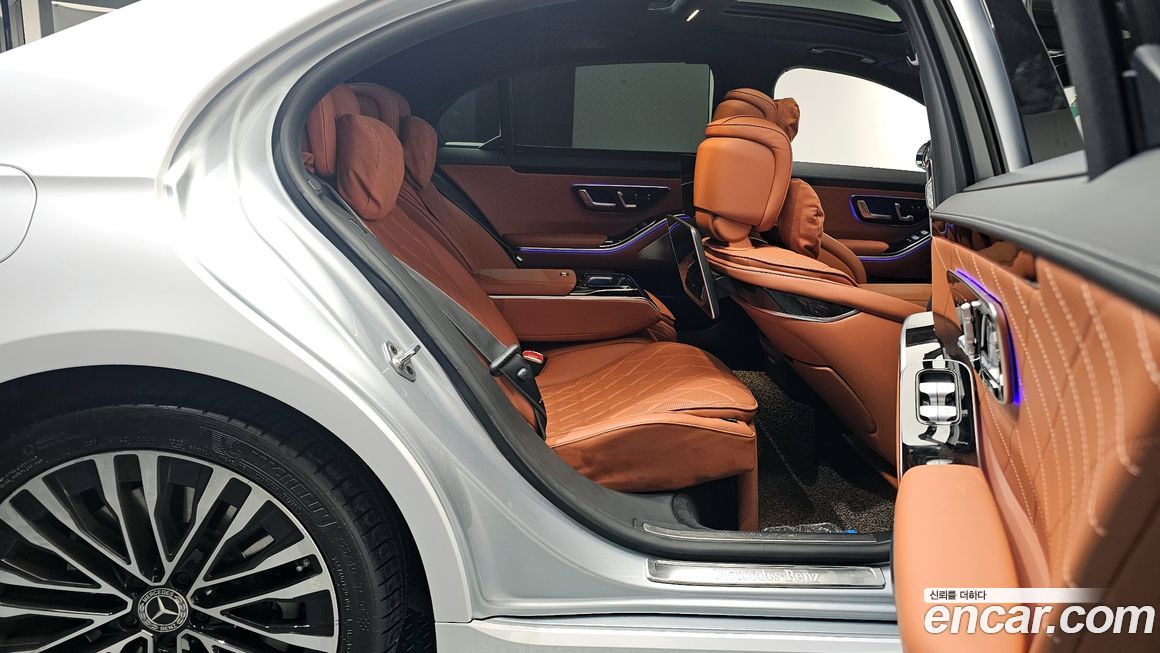 Mercedes-Benz S-Class 2021