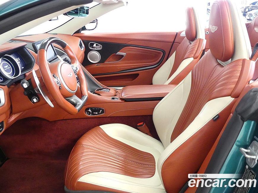 Astonmartin DB11 2023