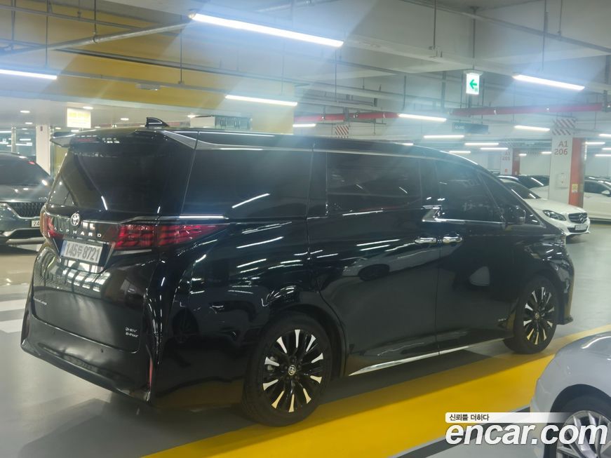 Toyota Alphard 2024