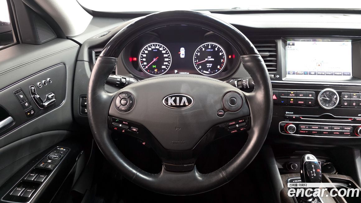 Kia K9 2013