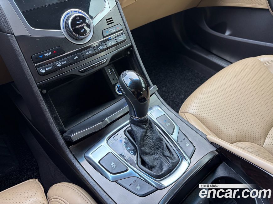 Hyundai Grandeur 2015