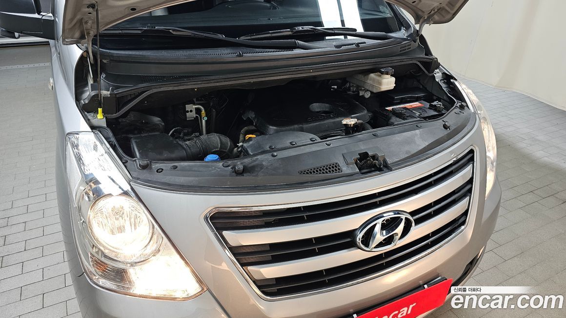 Hyundai Starex 2018