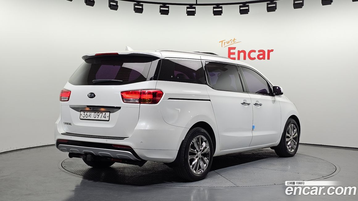 Kia Canival 2016