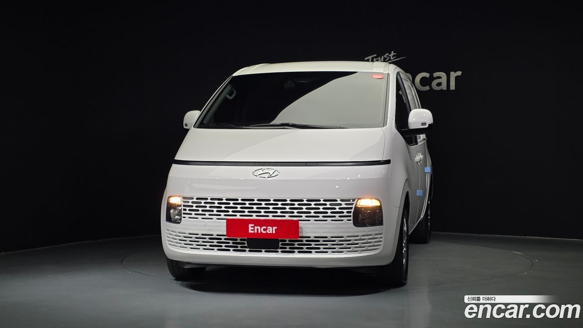 Hyundai Staria 2024