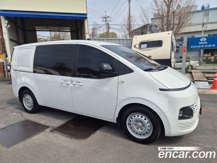 Hyundai Staria 2022