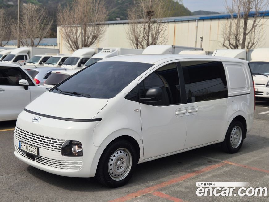 Hyundai Staria 2022
