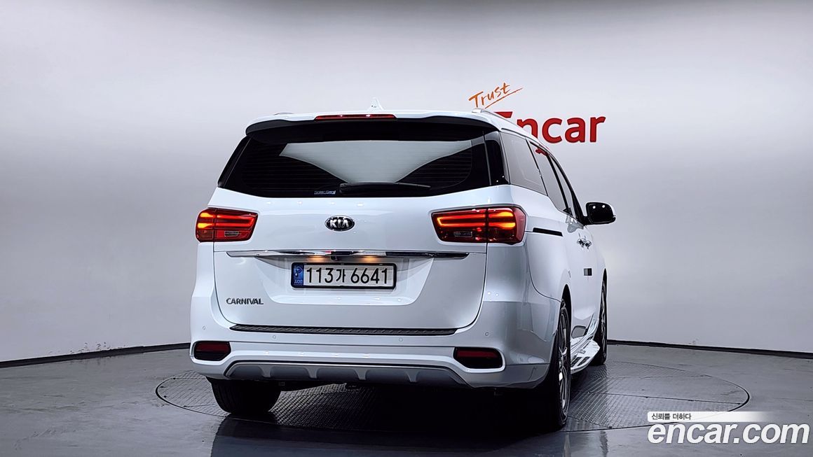 Kia Canival 2019