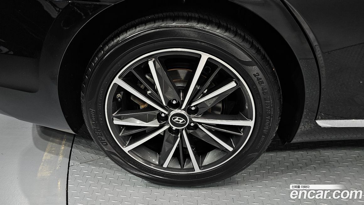 Hyundai Grandeur 2020