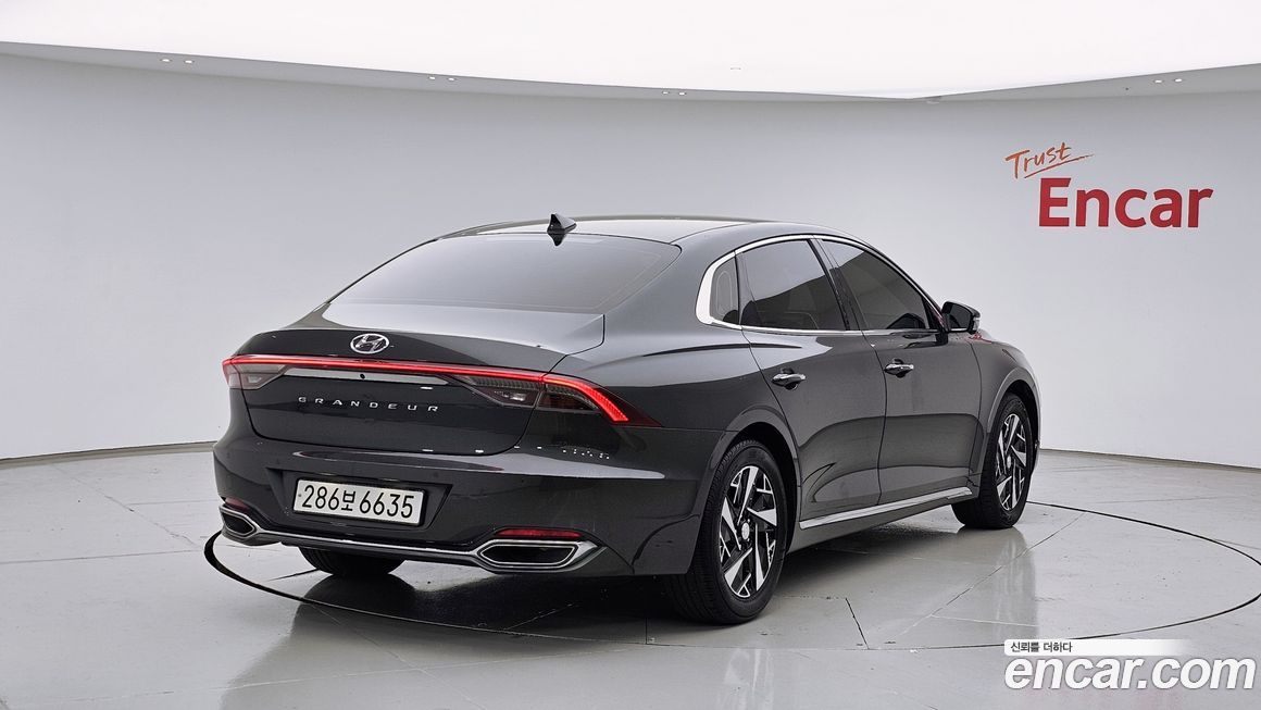 Hyundai Grandeur 2022