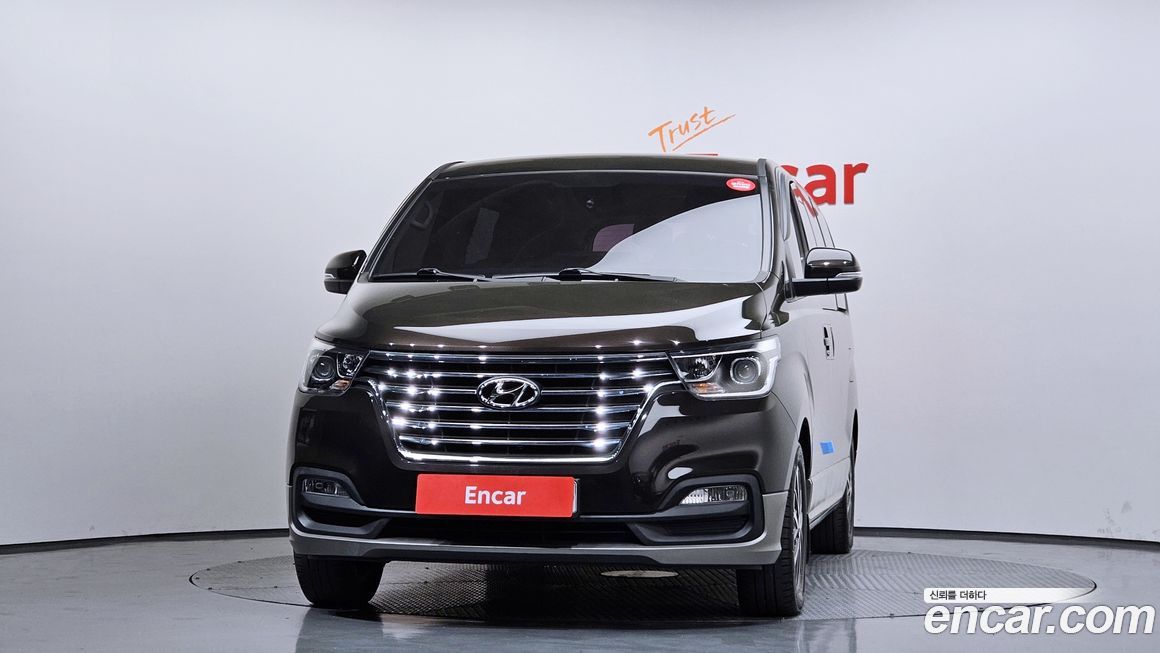 Hyundai Starex 2019