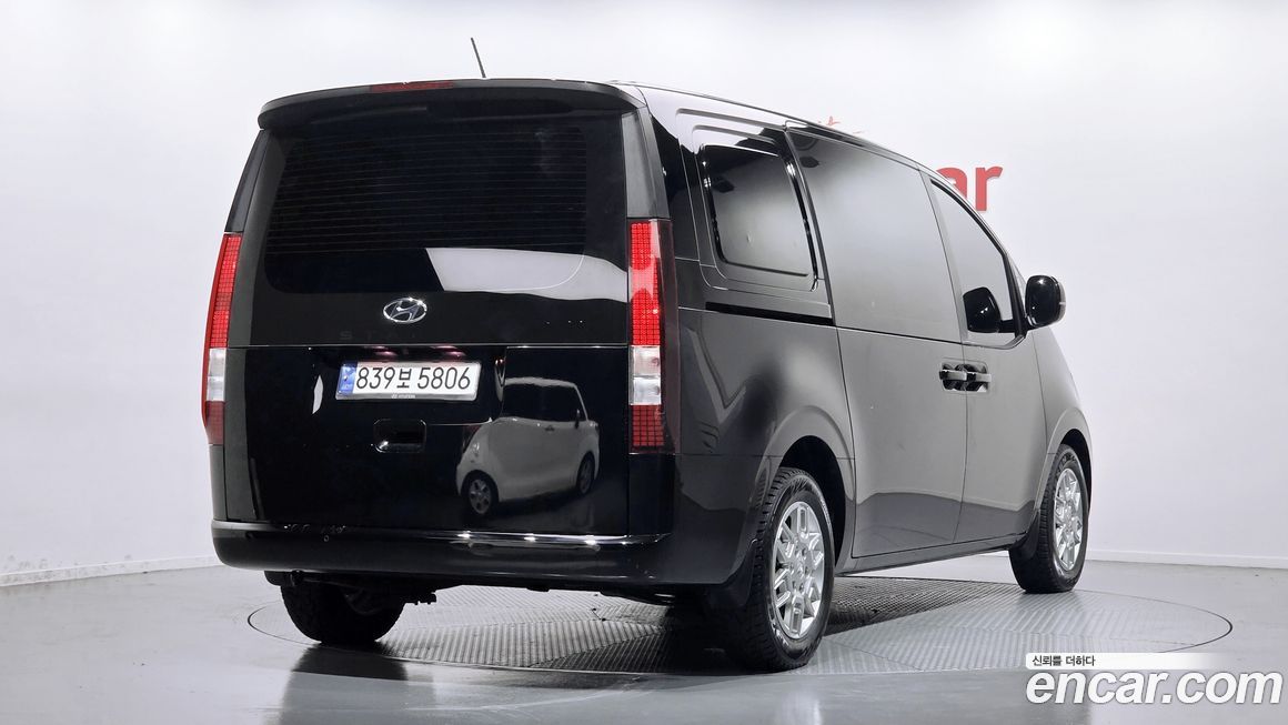 Hyundai Staria 2023