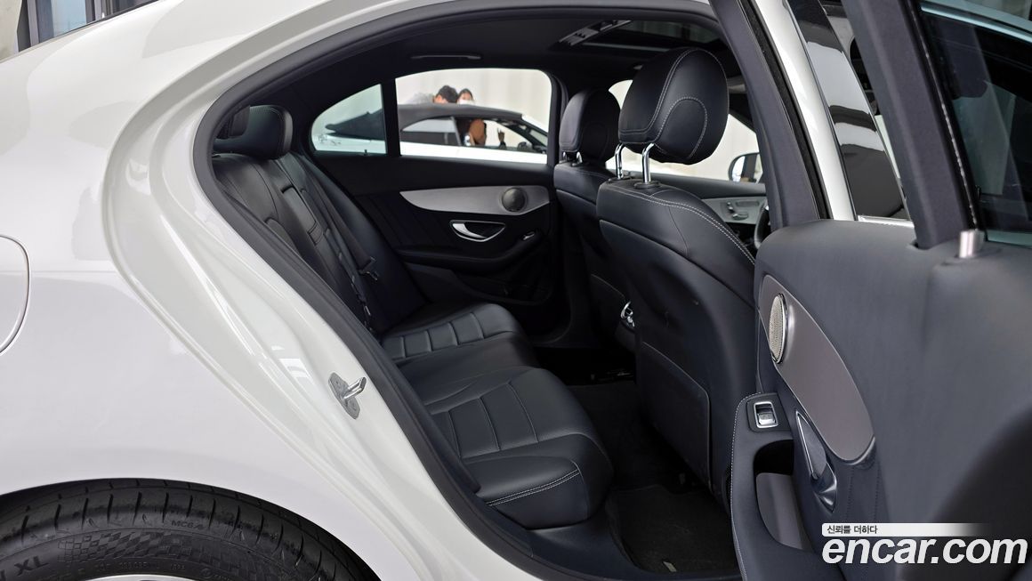 Mercedes-Benz C-Class 2018