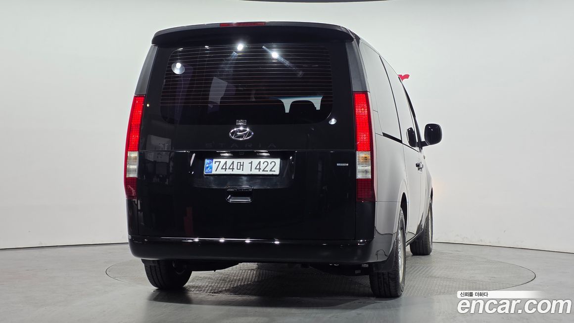 Hyundai Staria 2022