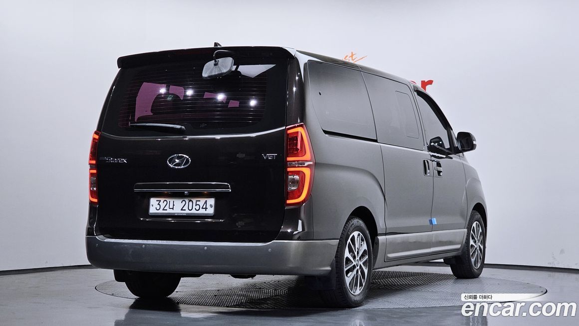 Hyundai Starex 2019