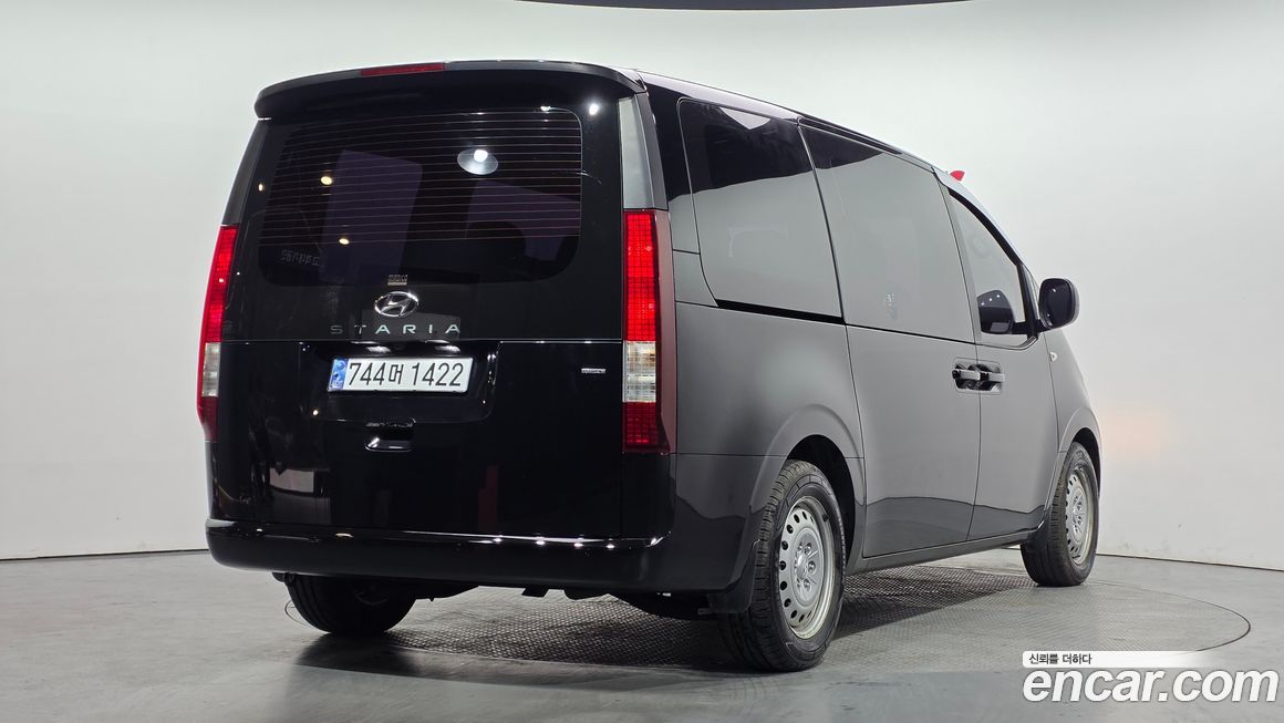 Hyundai Staria 2022