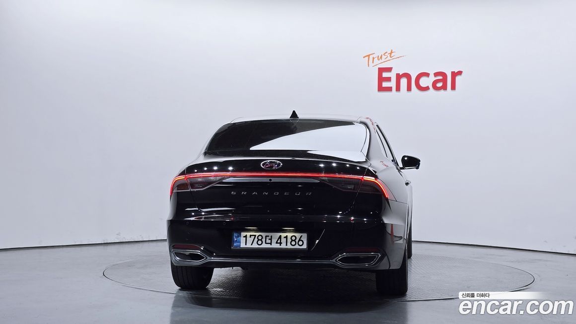 Hyundai Grandeur 2022