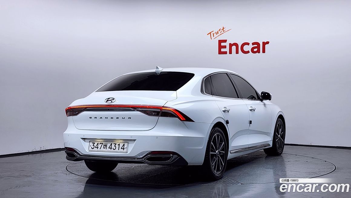 Hyundai Grandeur 2022