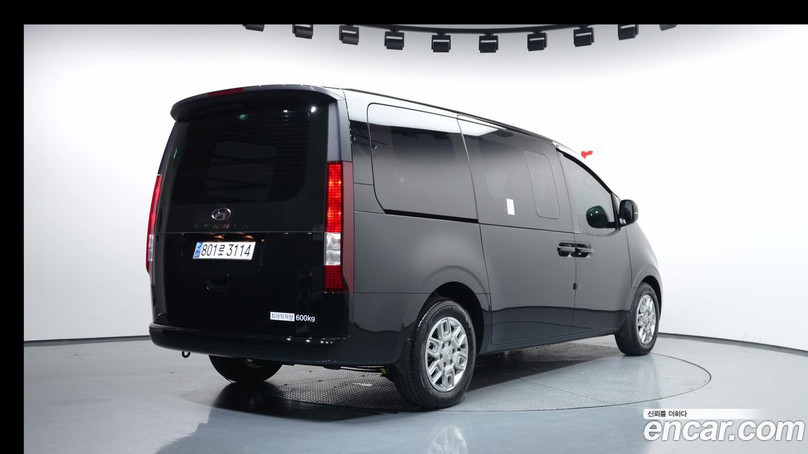 Hyundai Staria 2024
