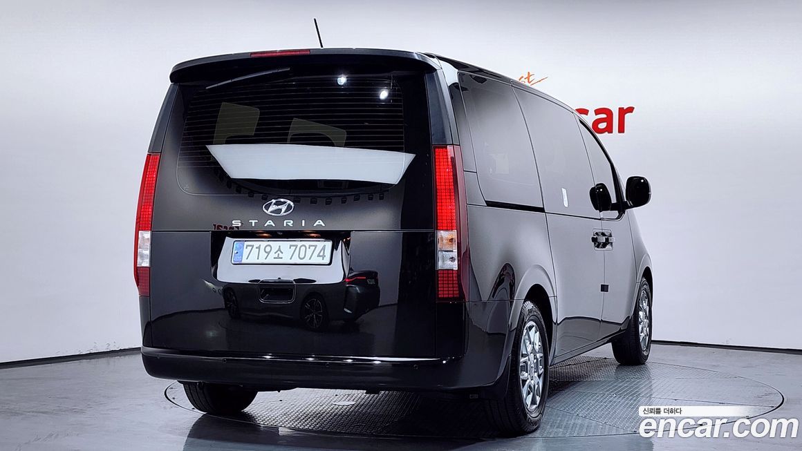 Hyundai Staria 2023
