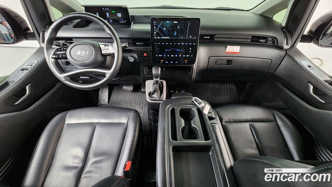 Hyundai Staria 2023