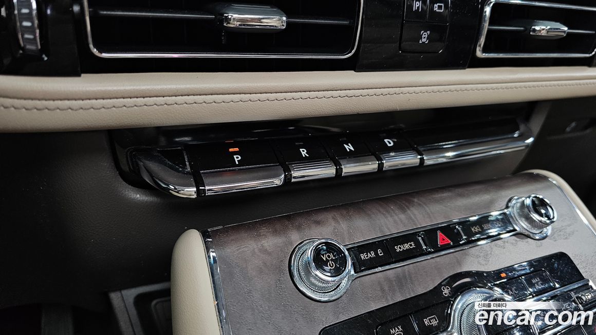 Lincoln Aviator 2021