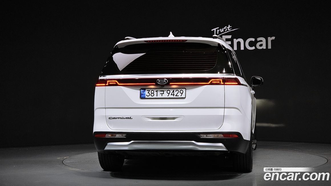 Kia Canival 2021