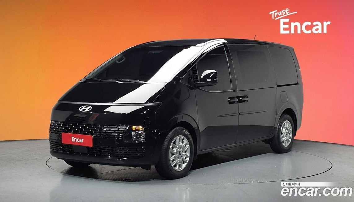 Hyundai Staria 2025