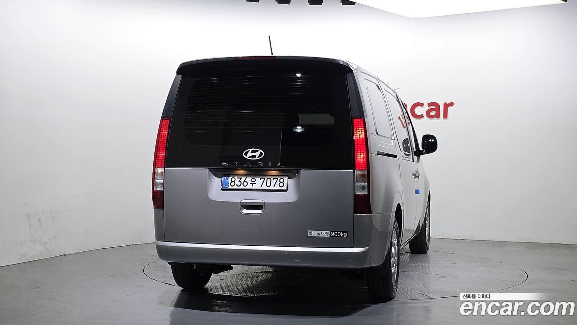 Hyundai Staria 2025