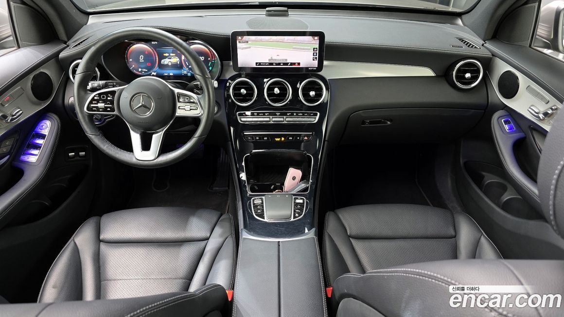 Mercedes-Benz GLC-Class 2021