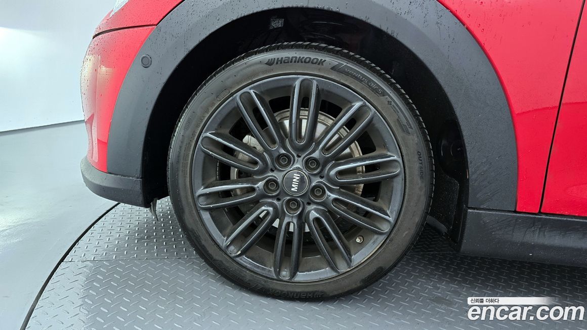 Mini Cooper Convertible 2024