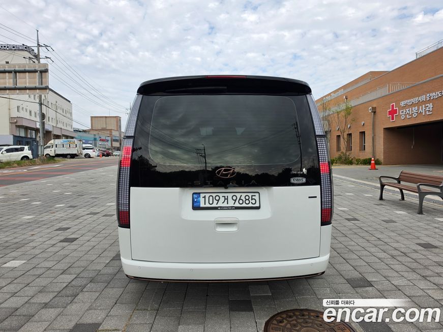 Hyundai Staria 2022