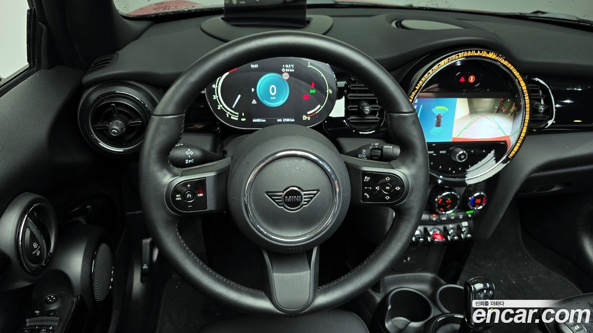 Mini Cooper Convertible 2024