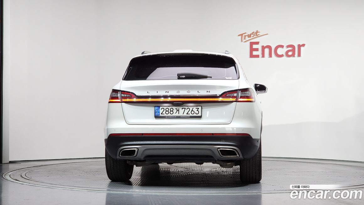 Lincoln Nautilus 2022