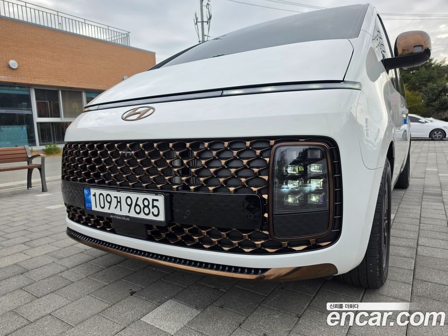 Hyundai Staria 2022
