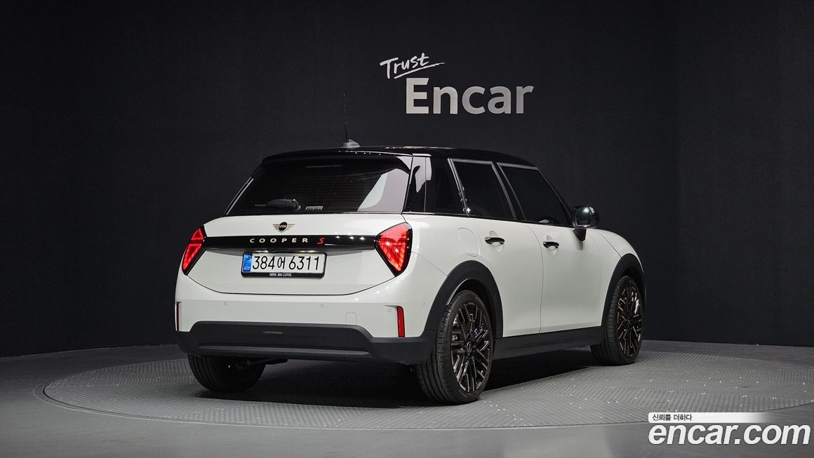 Mini Cooper 2025