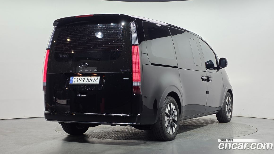 Hyundai Staria 2024