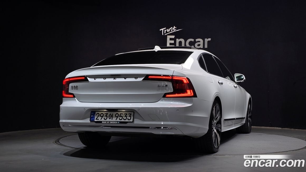 Volvo S90 2022