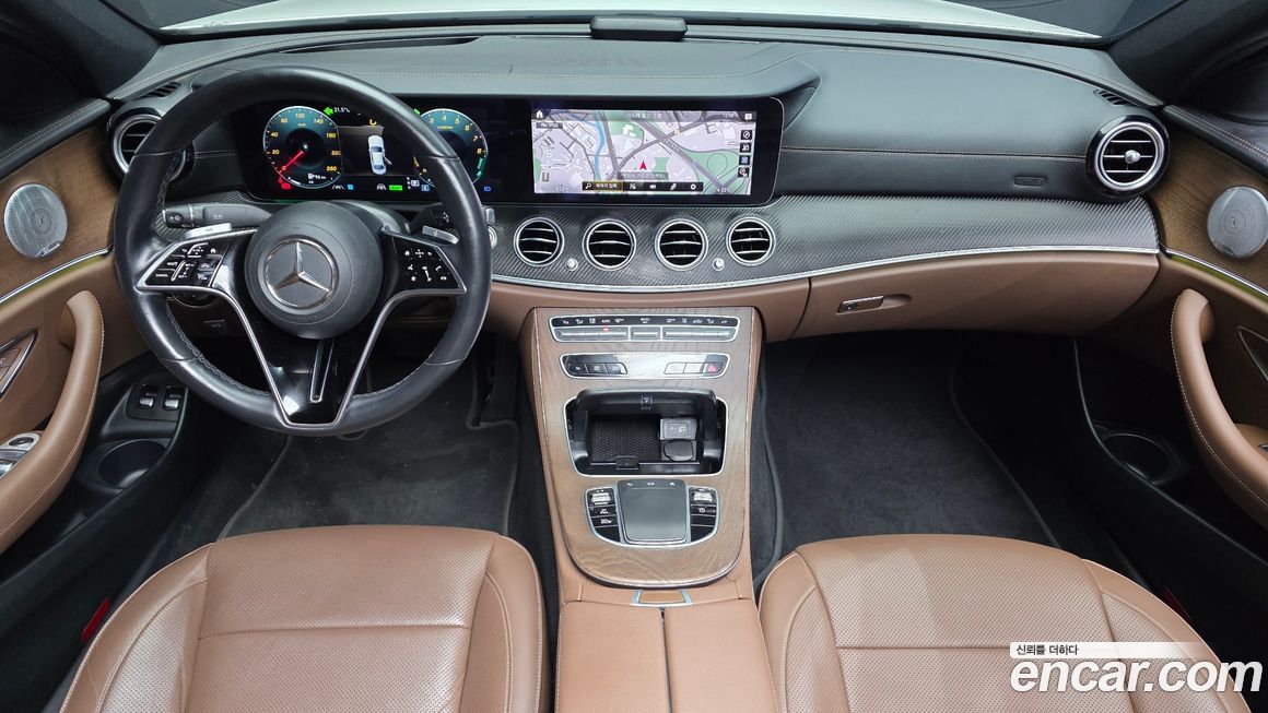 Mercedes-Benz E-Class 2021