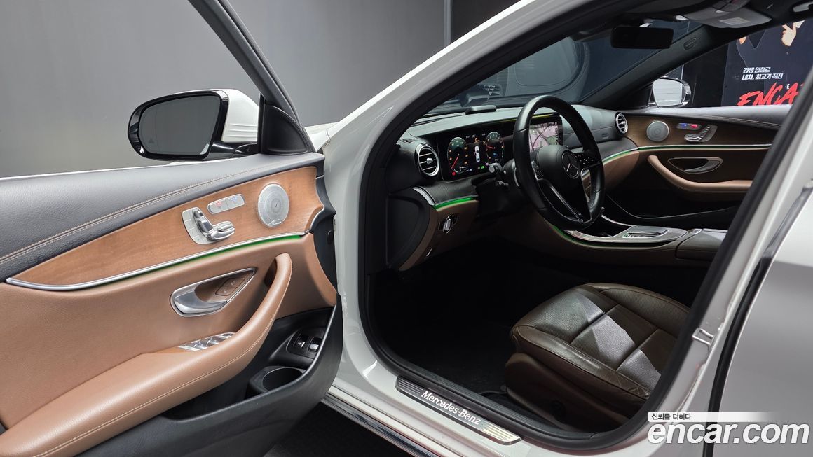 Mercedes-Benz E-Class 2021