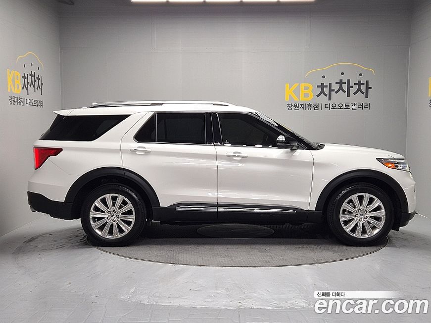 Ford Explorer 2022