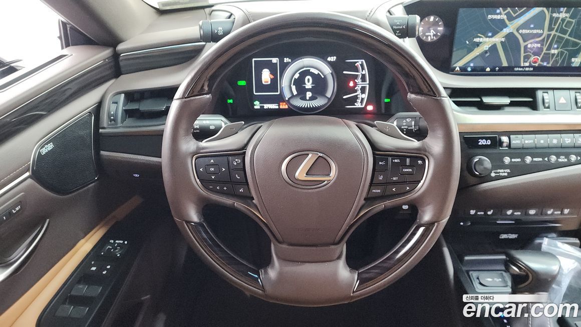 Lexus ES 2019
