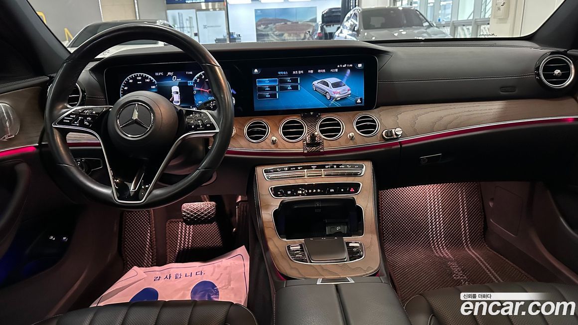 Mercedes-Benz E-Class 2022