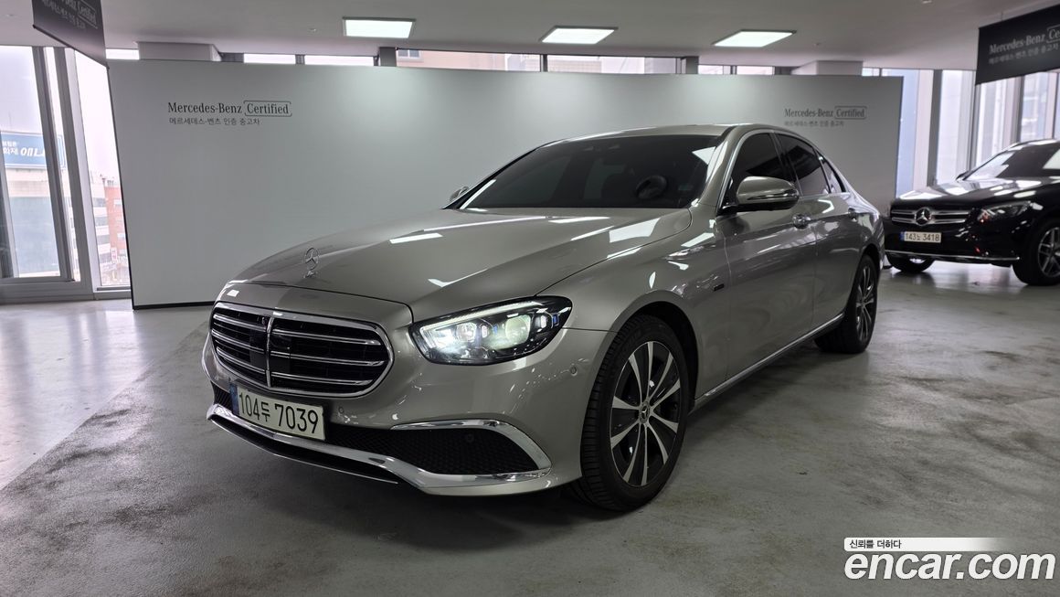 Mercedes-Benz E-Class 2021