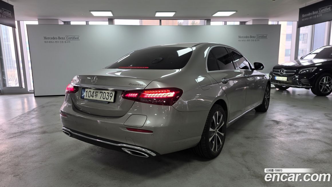 Mercedes-Benz E-Class 2021