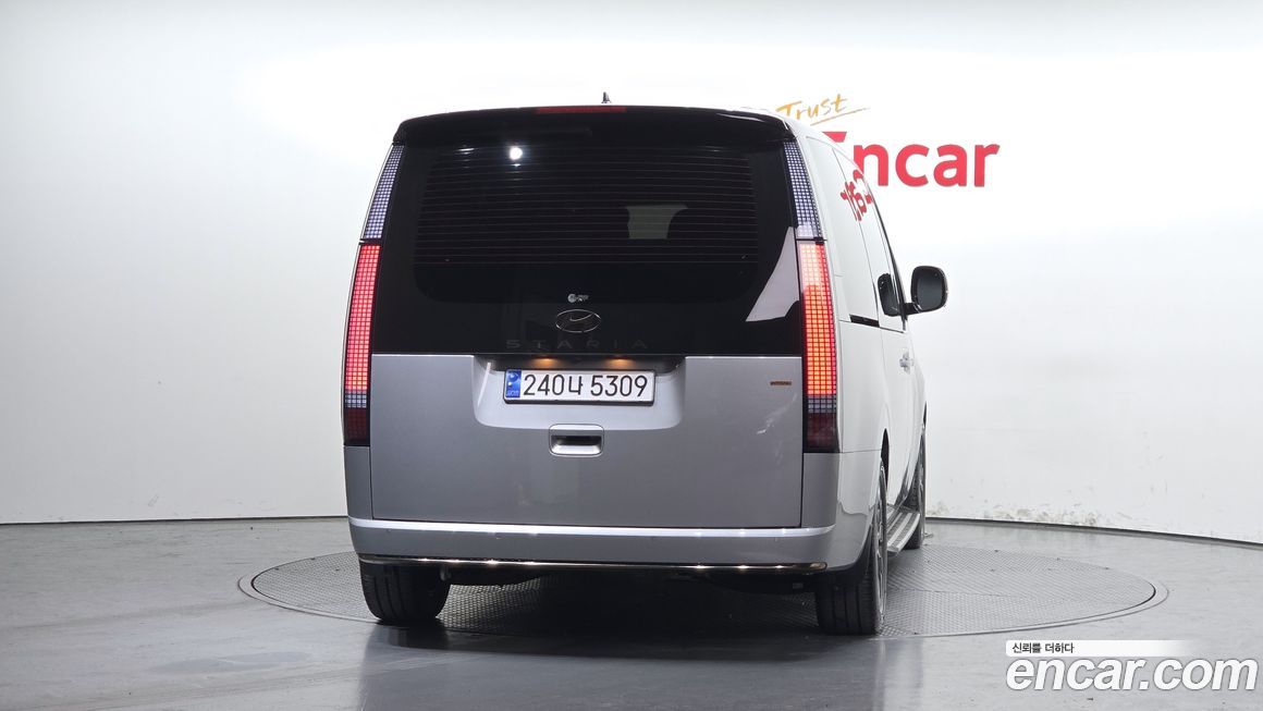 Hyundai Staria 2025