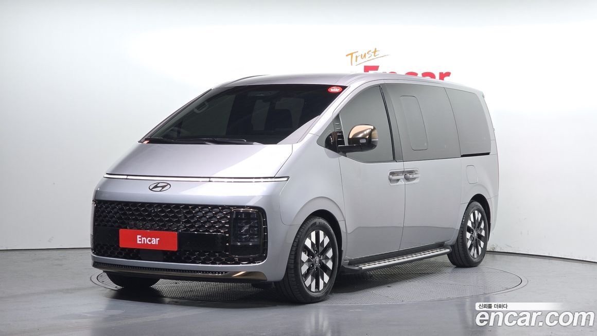 Hyundai Staria 2025